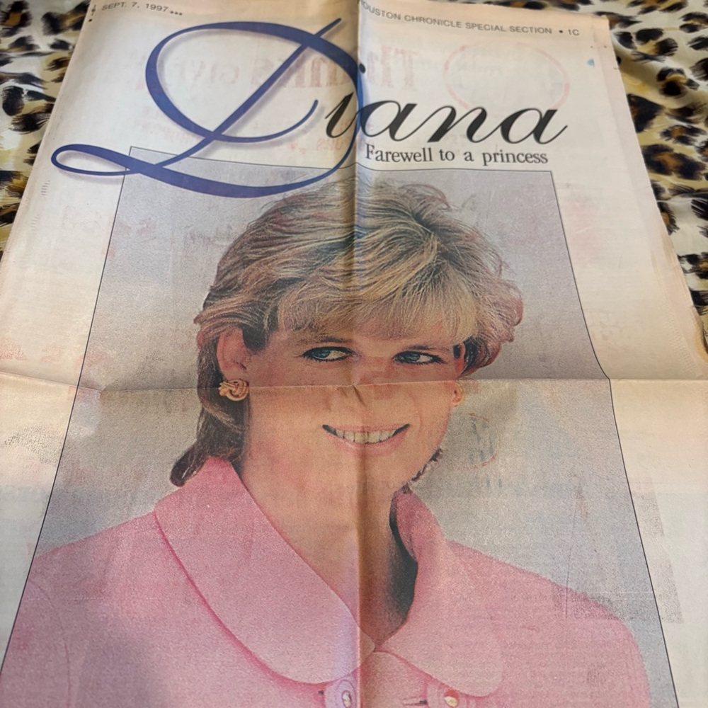 Houston Chronicle RARE 1997 Princess Diana Farewell Newspaper The Crown Vintage